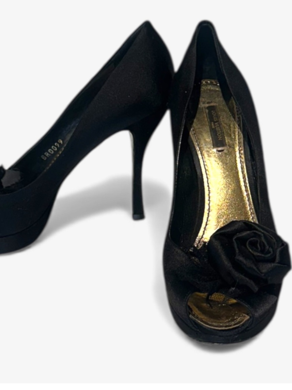 🏷️authentic Louis Vuitton black heels